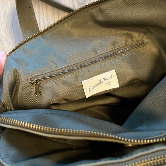 Universal Thread Crossbody Bag Olive Green - Picture 4 of 5